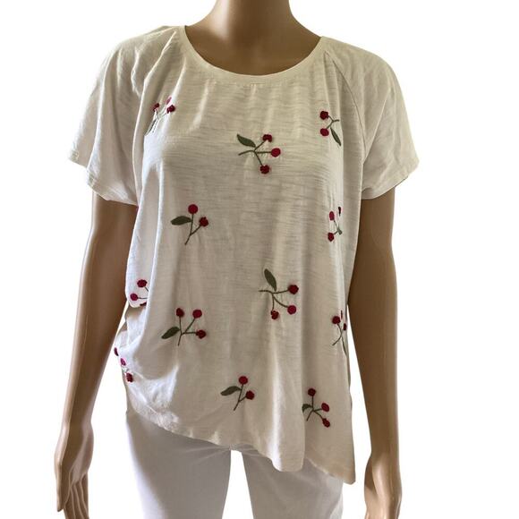 Coldwater Creek Women's Cream cherries Embroidered Short Sleeve Shirt sz L - Picture 1 of 5